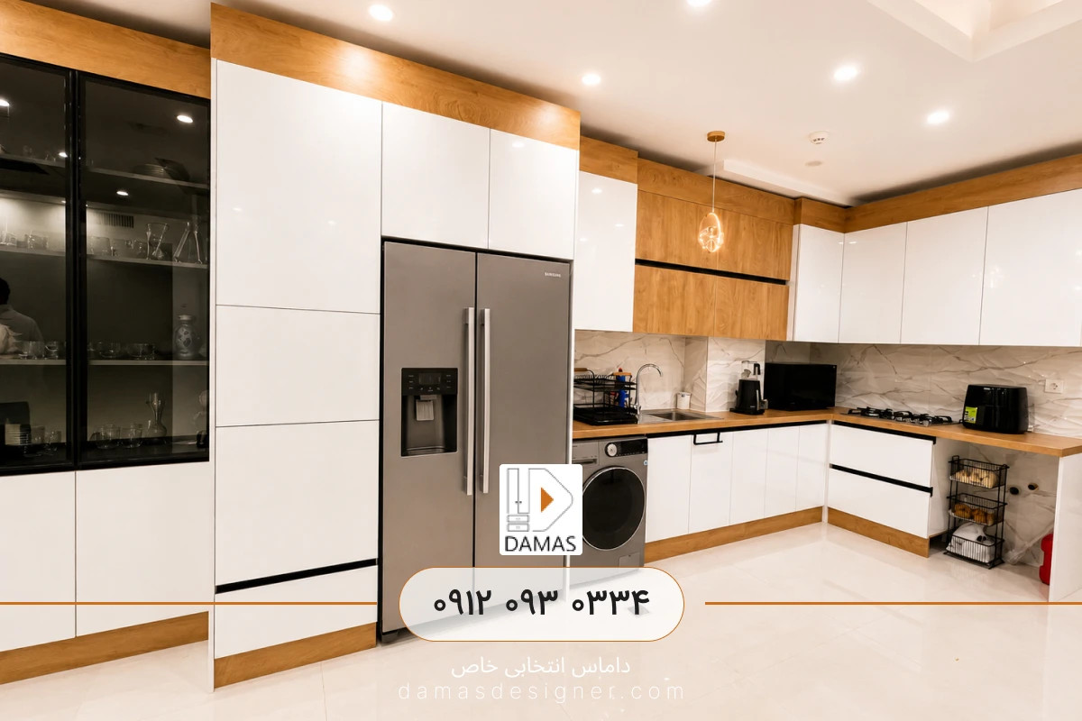 نمونه کار کابینت مدرن هایگلاس با طرح چوب