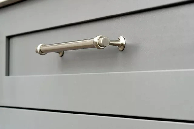 دستگیره نقره ای کابینت نئوکلاسیک