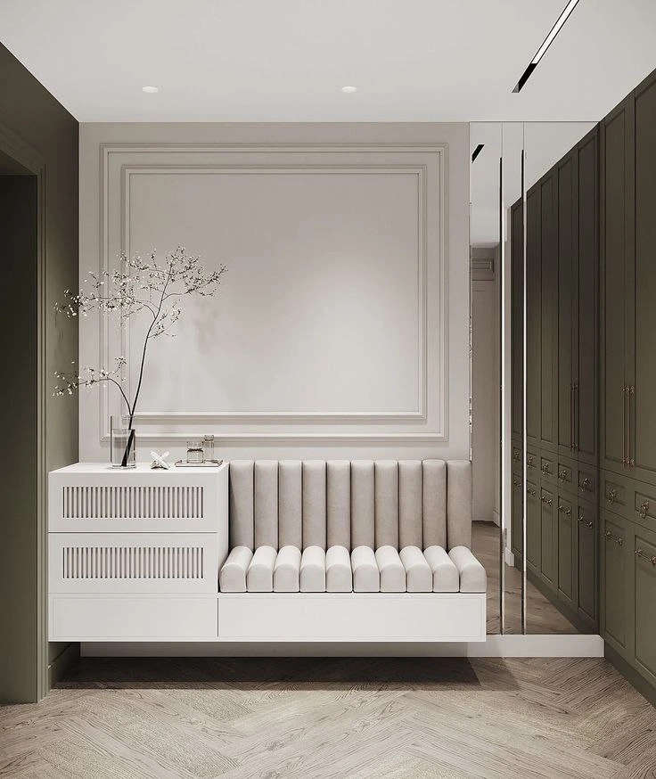 جاکفشی سفید به همراه آینه